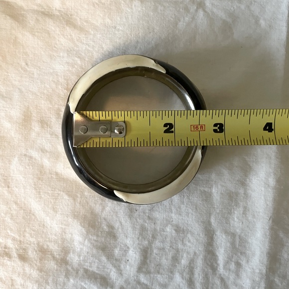 Vintage 1980s Black & White Bangle - Picture 3 of 3
